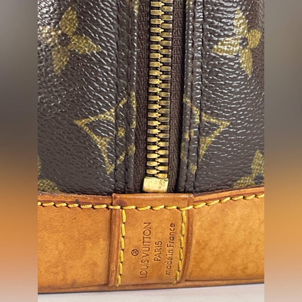 Louis Vuitton Alma Hand Bag - Picture 6 of 16